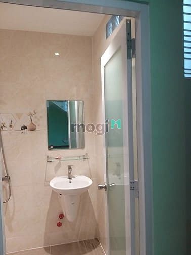 Hình ảnh Nhà bán hẻm 5m lý thái tổ quận 3.
