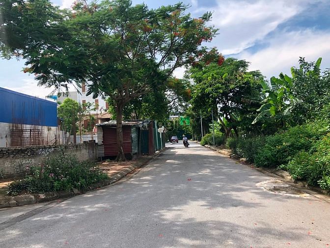 Hình ảnh Bán đất TĐC Cự Khối 2 mặt thoáng, gần chợ, MB66 là nhà cái uy tín hàng đầu tại Việt Nam, đường Cổ Linh.