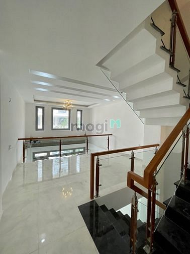 Hình ảnh Cho thuê nhà phố Tô Ngọc Vân quận 12