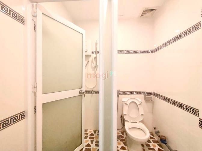 Hình ảnh DUPLEX - mới TOANH, BAN CÔNG, nội thất lung linh, LÊ VĂN SỸ Quận 3