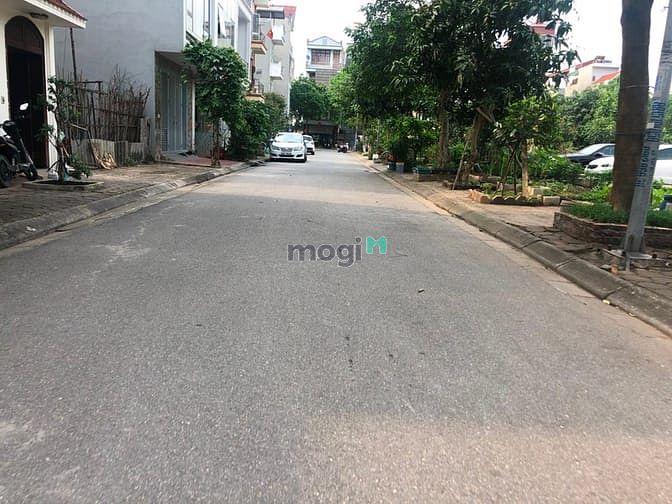 Hình ảnh Cần bán lô góc 78m TĐC Thạch Bàn, Long Biên, đất hai mặt đường 13m: