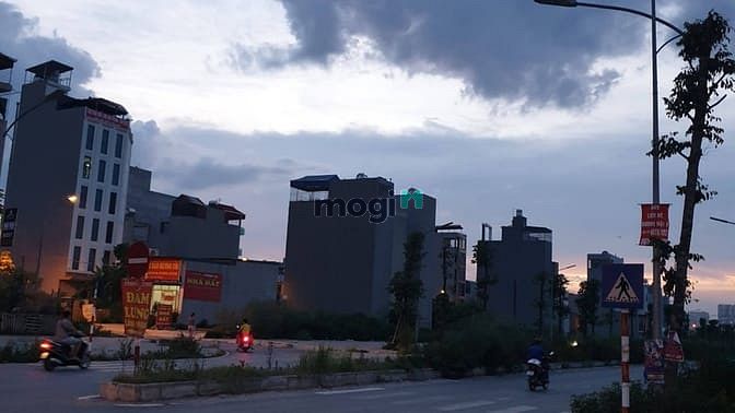 Hình ảnh Bán đất dịch vụ Dương Nội, DT 50m2,MT 4m,mặt đường 27m,vỉa hè đá bóng,
