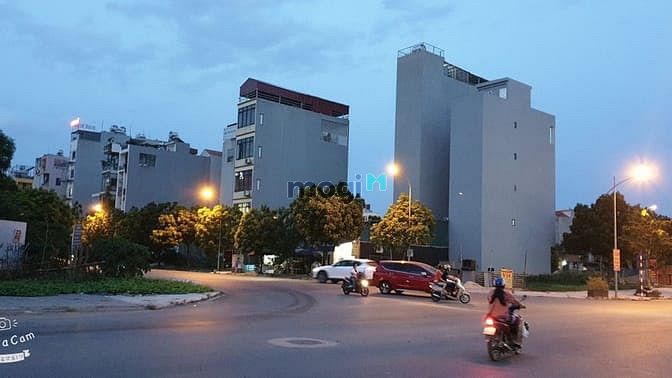 Hình ảnh Bán đất dịch vụ Dương Nội, DT 50m2,MT 4m,mặt đường 27m,vỉa hè đá bóng,