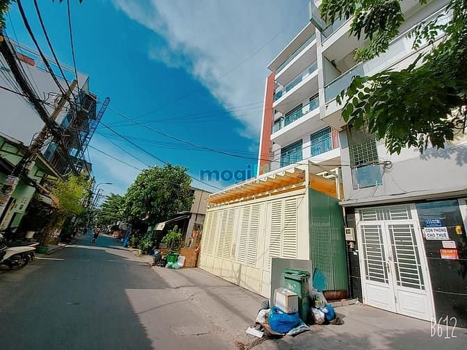 Hình ảnh Bán căn nhà có 15 phòng cho thuê Quận Bình Tân 5m x 30m
