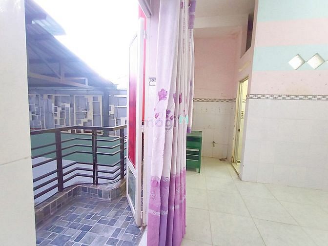 Hình ảnh Phòng trống 28m2 có ban công siêu thoáng