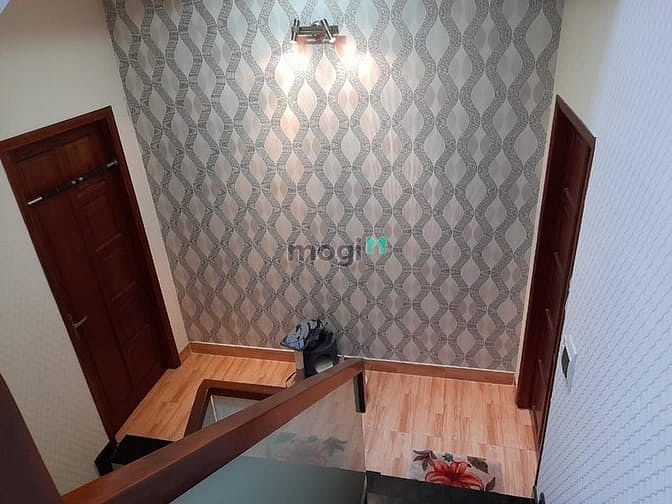 Hình ảnh Siêu Phẩm 5 tầng sát MT, 80m2 chỉ 5.4 tỷ, Hẻm 8m, Q.12