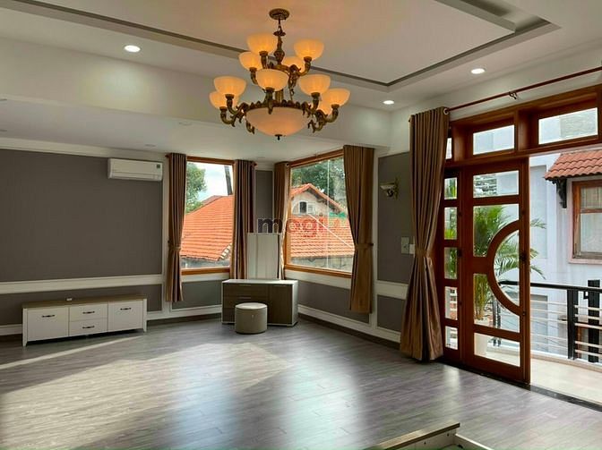 Hình ảnh Cho Thuê Nhà Phổ Quang, Quận Tân Bình, DT: 10x20m, 2 lầu