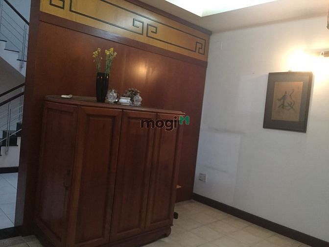 Hình ảnh Cho Thuê Nhà Phổ Quang, Quận Tân Bình, DT: 10x20m, 2 lầu