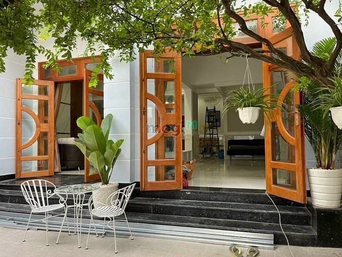 Hình ảnh Cho Thuê Nhà Phổ Quang, Quận Tân Bình, DT: 10x20m, 2 lầu