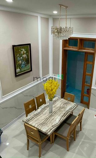 Hình ảnh Cho Thuê Nhà Phổ Quang, Quận Tân Bình, DT: 10x20m, 2 lầu