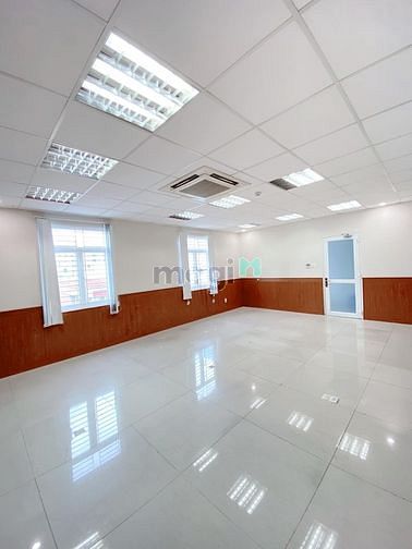 Hình ảnh Cho Thuê Nhà Đồng Đen , P14, Quận Tân Bình, DT: 6x18m, 3 lầu