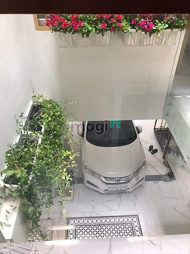 Hình ảnh [Giảm 1 Tỷ],Lam Sơn giáp Phan Đăng Lưu, Hẻm 6M, 5 Tầng, 65m2,10 Tỷ.