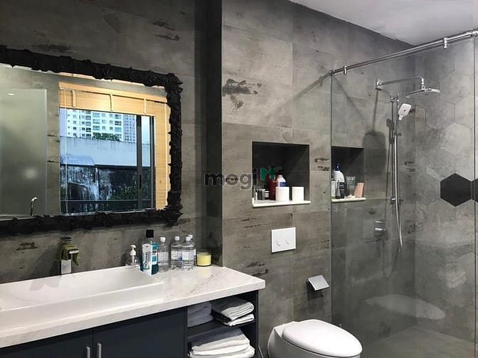 Hình ảnh Cho Thuê Biệt Thự 600m2 Nguyễn Ư Dĩ - Thiết Kế Hiện Đại