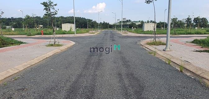 Hình ảnh Đất sổ đỏ đối diện sân golf long thành cách quốc lộ 51 3km