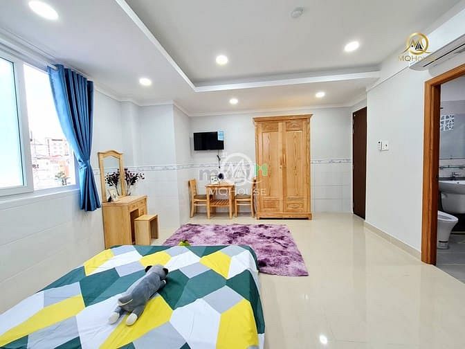 Hình ảnh Studio cửa sổ thoáng mát, THANG MÁY, New 100%, hẻm ô tô, Quận 1