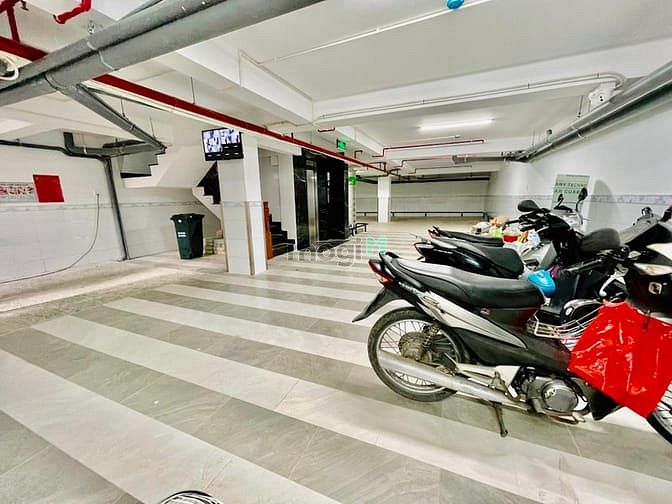 Hình ảnh Studio cửa sổ thoáng mát, THANG MÁY, New 100%, hẻm ô tô, Quận 1