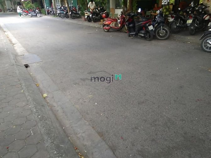Hình ảnh Bán nhà mặt hồ Văn Chương, 49m2, 5.3 tỷ