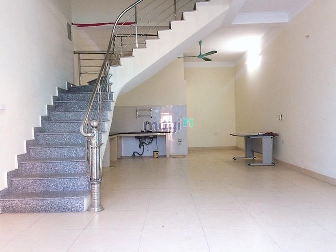 Hình ảnh Cho thuê nhà 2 tầng 1 tum, 2 phòng ngủ