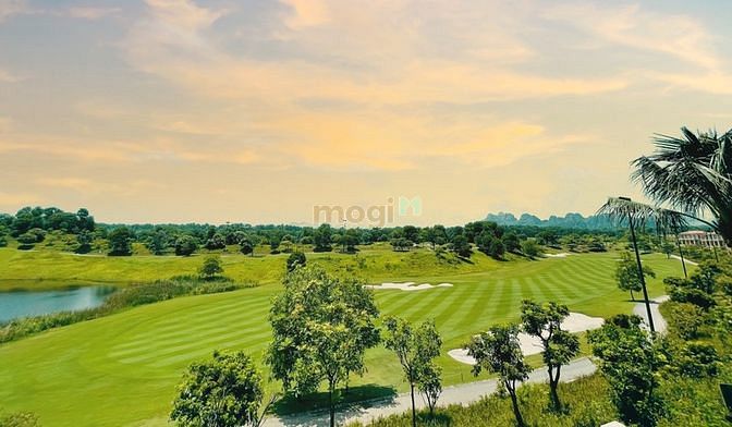 Hình ảnh Chính Chủ Cần Bán  suất ngoại giao biệt thự sân Golf Skylake View 100%