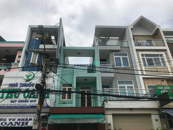 Hình ảnh Nhà cho thuê MT đường Tên Lửa , buôn bán tấp nập