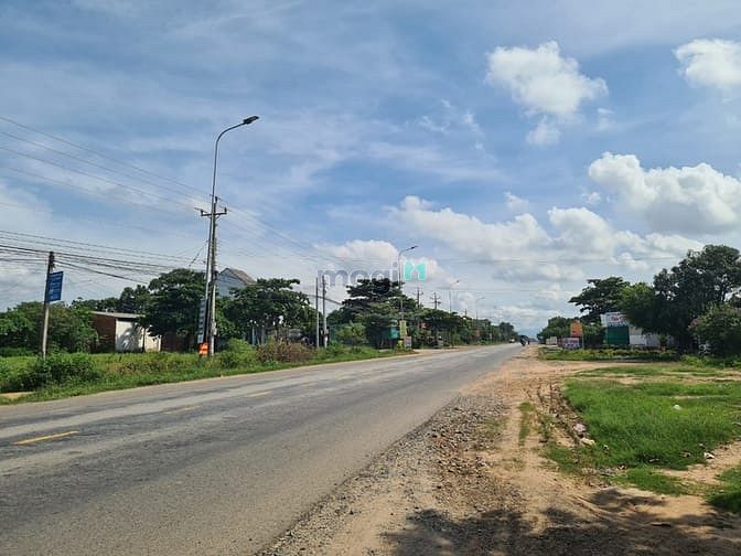 Hình ảnh Bán Đất 1.008 M2, VIEW BIỂN, 21M MẶT TIỀN,100m2, TRUNG TÂM Xã Sơn Mỹ
