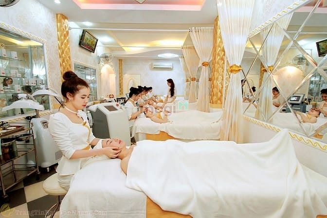 Hình ảnh Cho thuê nhà 5 tầng mặt phố Đào Tấn