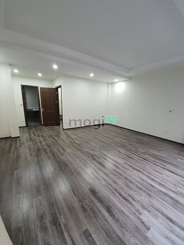 Hình ảnh Bán nhà xây mới Thái Thịnh, 53m2, 6 tầng, thang máy, 9 tỷ