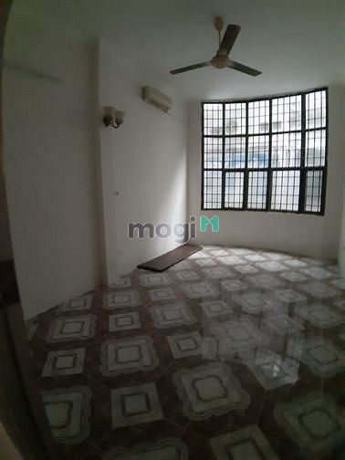 Hình ảnh Bán nhà La Thành, 50m2, 3 tầng, 3.5 tỷ