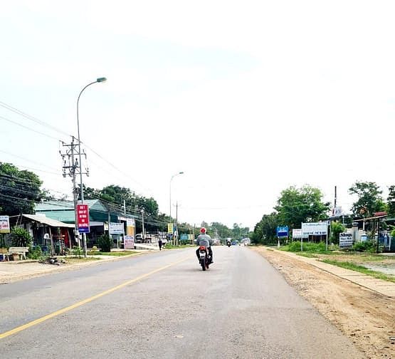 Hình ảnh 4600m2 Đường Mặt Tiền ĐẤT THỔ CƯ, 2.68 tỷ, Sơn Mỹ, Hàm Tân, Bình Thuận