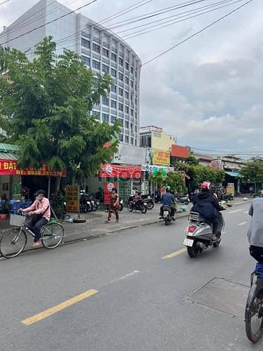 Hình ảnh Cần bán nhà Đường Lý Phục Man Quận 7
