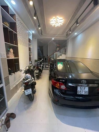 Hình ảnh Cần bán nhà Đẹp Đường 51 Quận 7