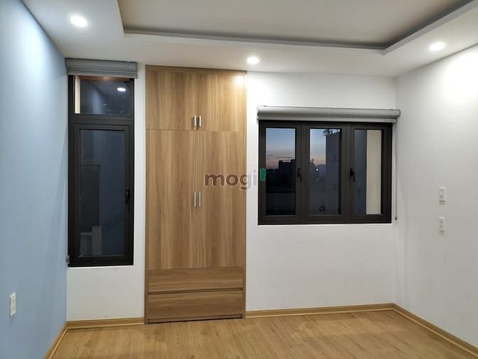 Hình ảnh Cho Thuê nhà 4 tầng Thạch Lam street (4floor)