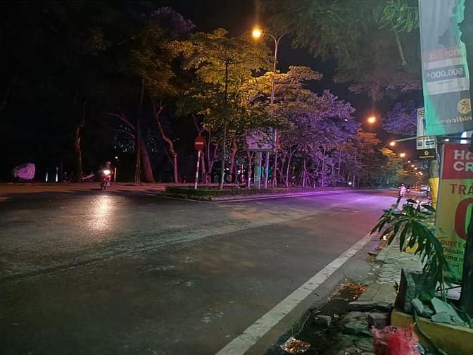 Hình ảnh Bán nhà mặt hồ Linh Đàm, 45m2, kinh doanh tốt,9,5 tỷ