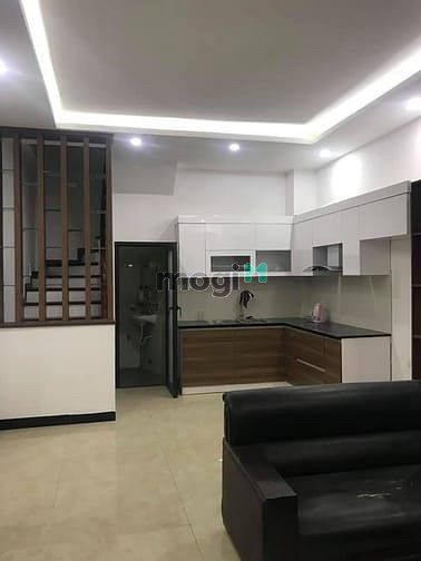 Hình ảnh Bán nhà 79 Cầu Giấy, 45m2, 5 tầng, 5.2 tỷ
