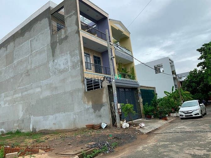 Hình ảnh Mua-Bán đất nền Đông Dương đường Bưng Ông Thoàn,Phú Hữu,Quận 9.