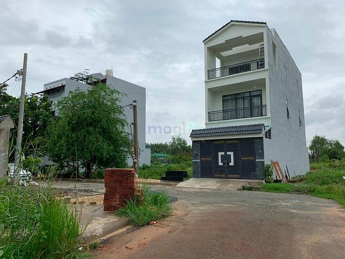 Hình ảnh Mua-Bán đất nền Đông Dương đường Bưng Ông Thoàn,Phú Hữu,Quận 9.