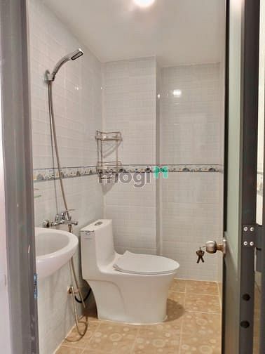 Hình ảnh CHDV, Gác lửng, Ban công, Máy lạnh, Cọc nửa tháng, miễn phí dịch vụ,Q9