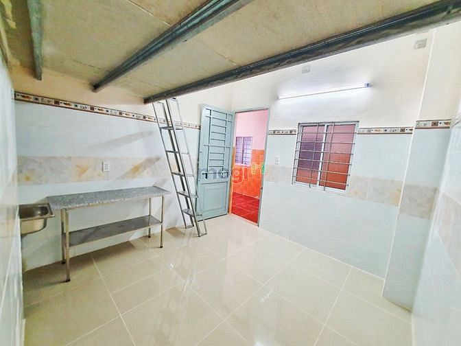 Hình ảnh Cho thuê Căn Hộ mini Trường Chinh - Phạm Văn Bạch Tân Bình gác cao 1m8