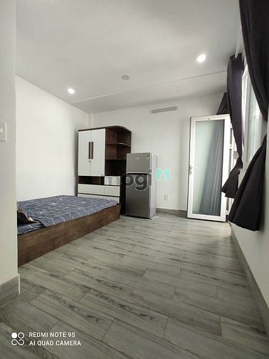 Hình ảnh Hệ Thống Phòng Full Nội Thất, Ban công cửa sổ Rộng - Phan Xích Long