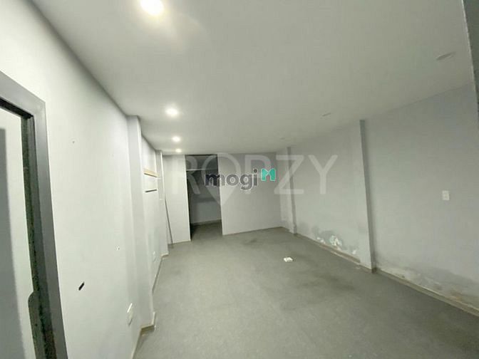 Hình ảnh Nhà đẹp, có sân vườn, 2pn, 4x17, hẻm xe tải, thích hợp vp, online