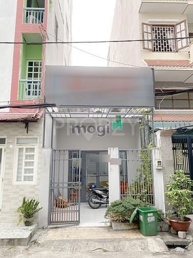 Hình ảnh Nhà đẹp, có sân vườn, 2pn, 4x17, hẻm xe tải, thích hợp vp, online