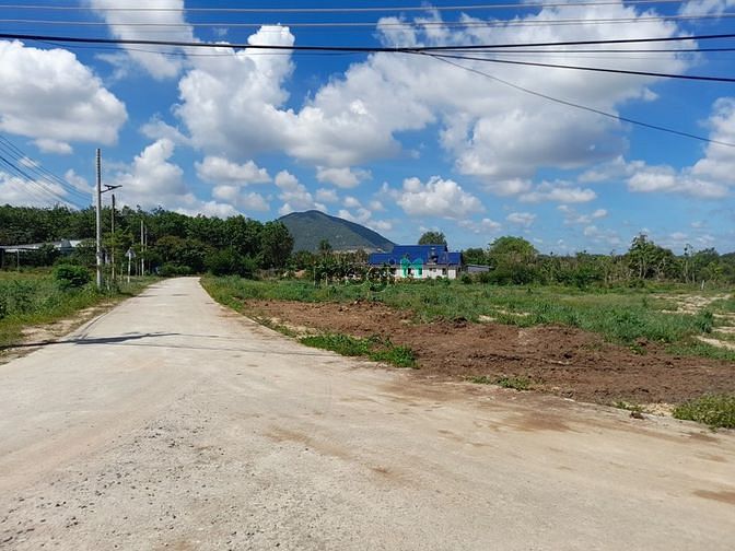 Hình ảnh Cần bán lô đất S16 thuộc Suối Nhum, đã có sổ. Công chứng sang tên.