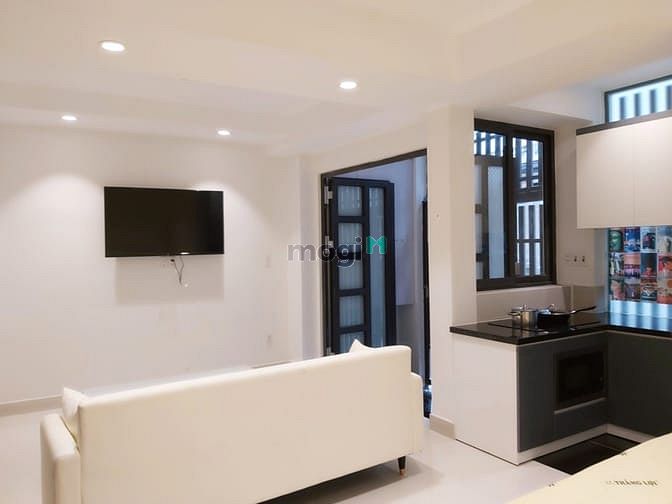Hình ảnh CH Mới Xây Full Nội Thất, Có Thang Máy, Tầng Trệt - Đường 3/2 Q10