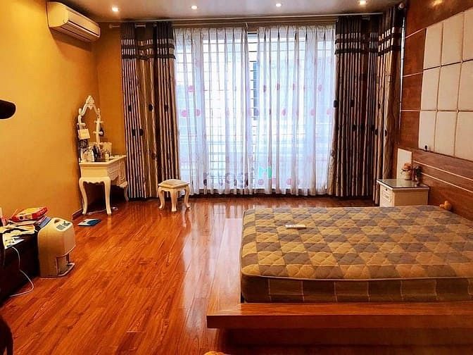 Hình ảnh Bán Nhà - Tôn Thất Tùng - Đống Đa - 74m2 x 5T - Mt 5.6m - Giá: 7.8 Tỉ.
