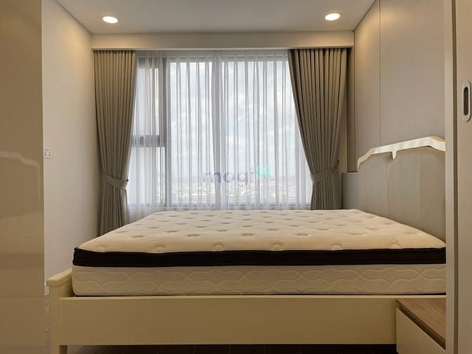 Hình ảnh Kingdom quận 10 Cho thuê nhanh căn 2PN,2WC Nội Thất Mới