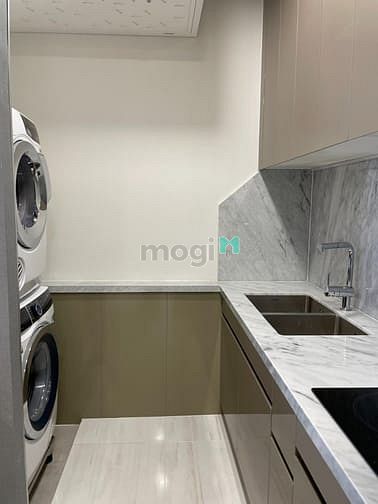 Hình ảnh Kingdom quận 10 Cho thuê nhanh căn 2PN,2WC Nội Thất Mới