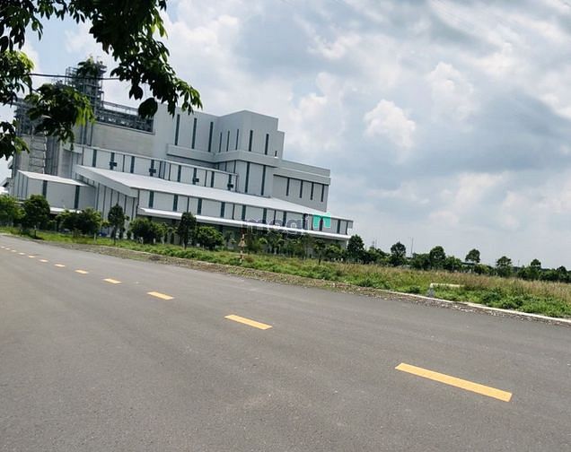 Hình ảnh DT 1000m2 giá 1,05 tỷ, đã đăng kí thổ cư 200m2 sát KCN, dân đông, shr