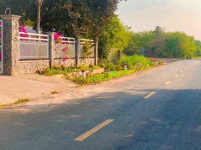 Hình ảnh Bán đất 2 mặt tiền đường tập đoàn 7 full thổ cư