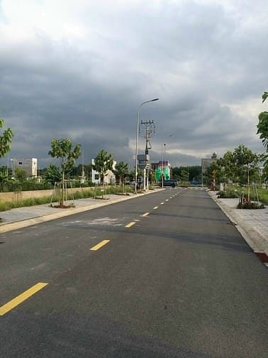 Hình ảnh Càn bán đất đối diện chợ, các UBND Bến Cát 2km, sổ hồng chính chủ