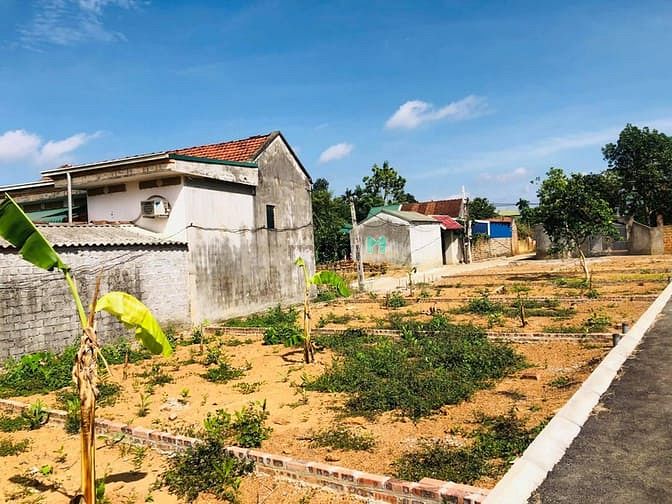 Hình ảnh CẦN BÀN GẤP 61,7m2 thổ cư tại Bình Yên, Thạch Thất giá 690tr.